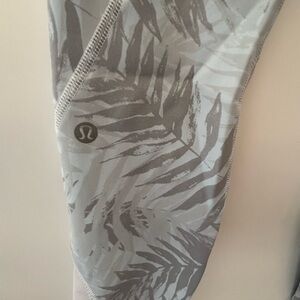 Lululemon Gray Patterned Leggings